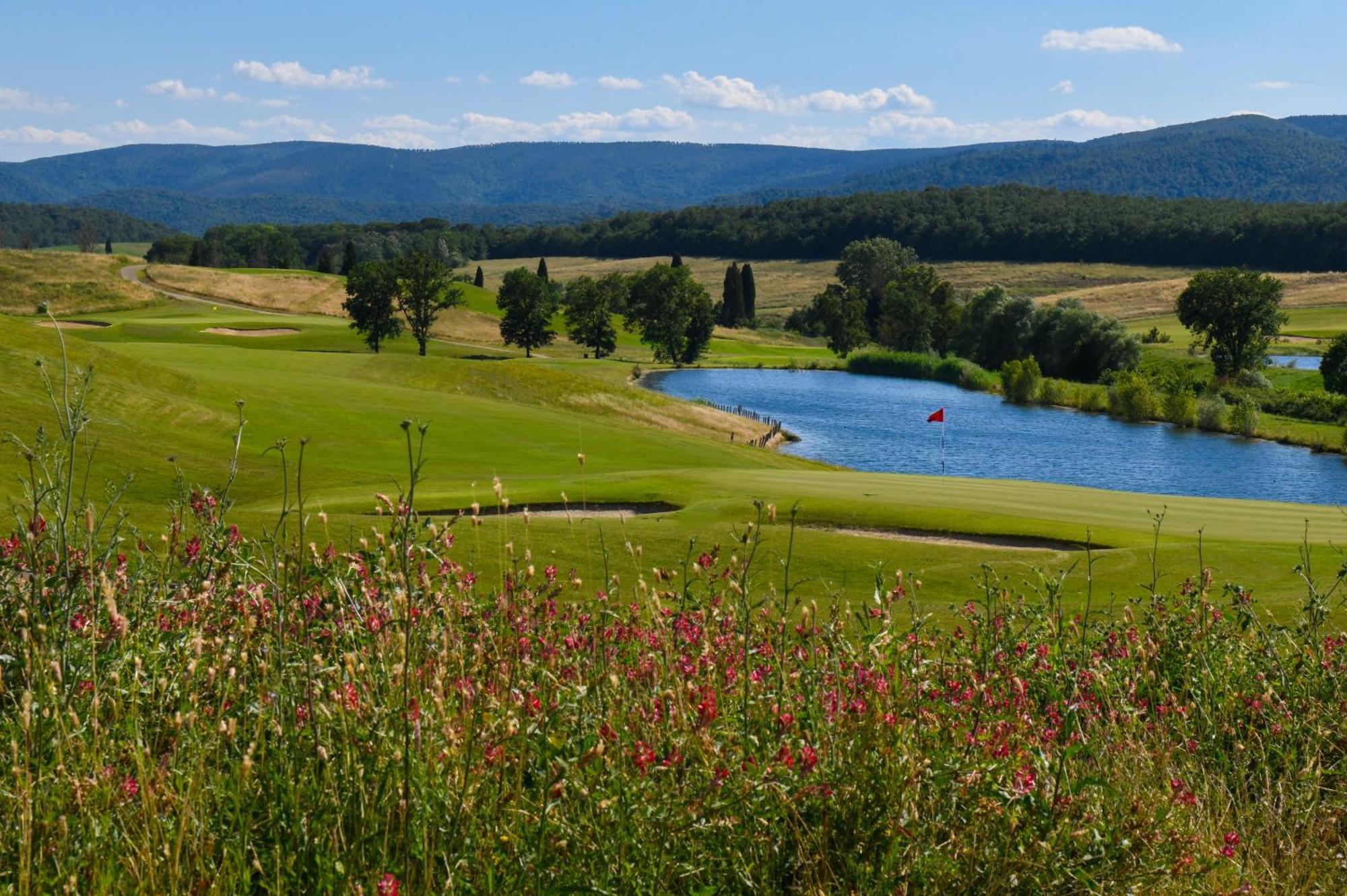 La Bagnaia Golf Resort מראה חיצוני תמונה